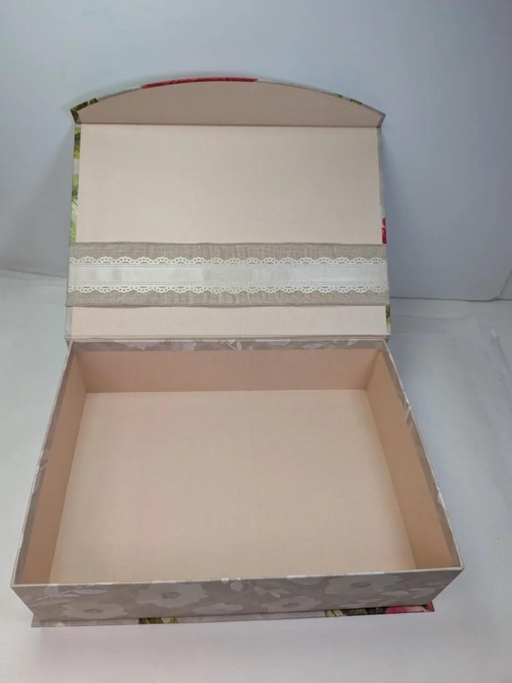 Cottagecore Caroline Alfreds Floral Gift Box Bundle 2pc Magnetic Bow Medium